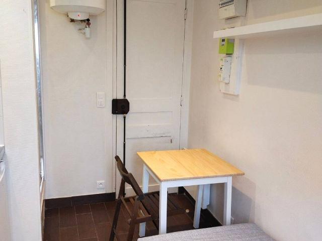 Studio location à Paris 18e Arrondissement, Paris