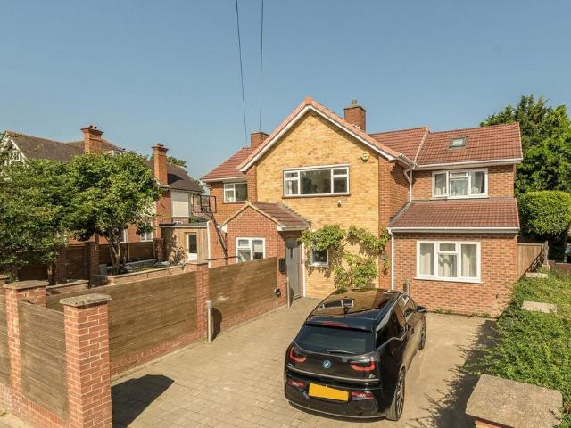 House for rent in Motspur Park, Greater London