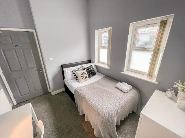 House for rent in Fairfield, Calderstones