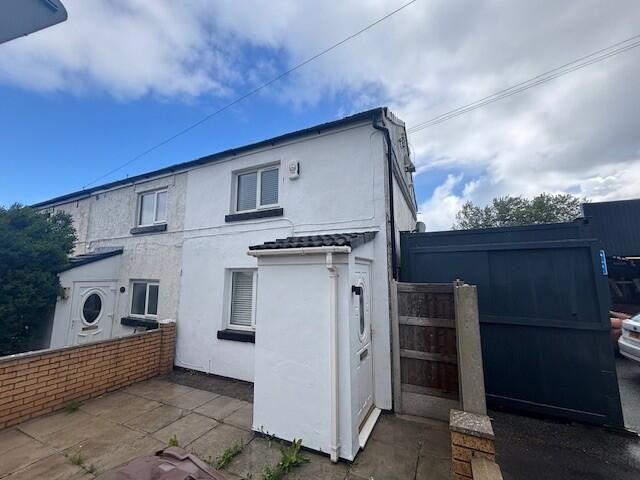 Apartment for rent in Melling Mount, Sefton