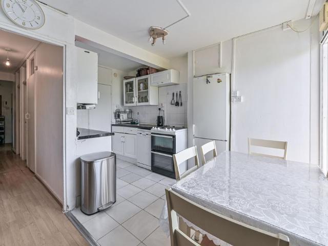Apartment for rent in Camberwell, Greater London