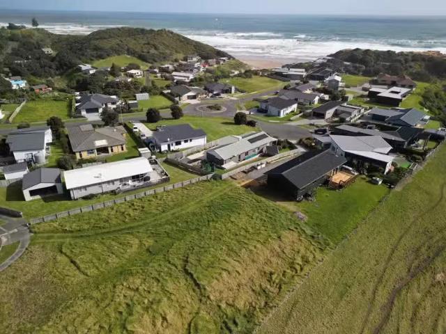 House for rent in Baylys Beach, Northland