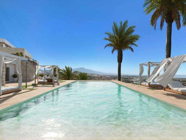 Apartamento en venta en Estepona, Playa Bella