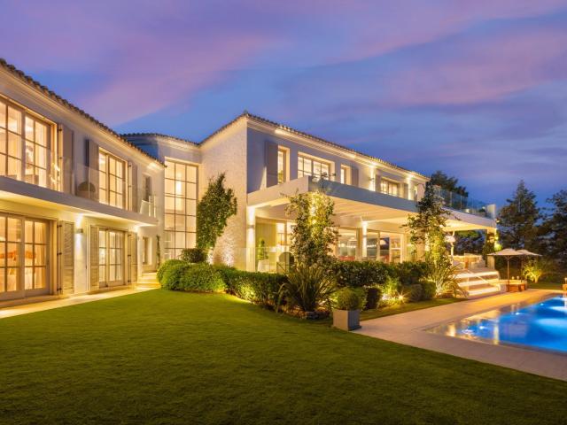 Casa en venta en La Alquería-El Paraíso, Costa del Sol Occidental
