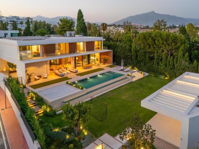Casa en venta en Guadalmina, Costa del Sol Occidental