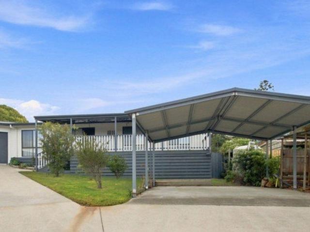 House for sale in Lakes Entrance, Victoria