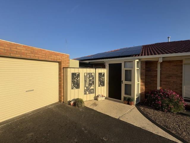 Apartment for sale in Morwell, Victoria