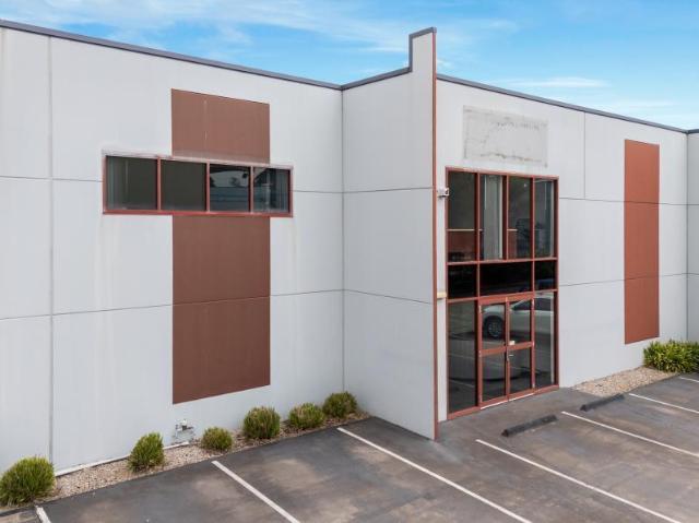 Warehouse for sale in Ambergate, New South Wales
