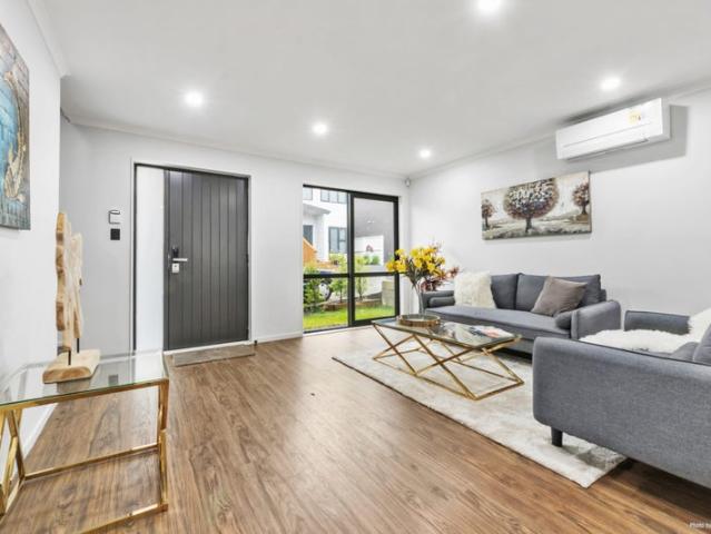 House for sale in New Windsor