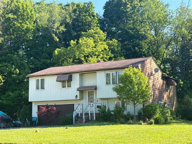 House for sale in Summit, Ohio