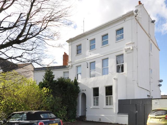 Apartment for rent in Cleevemount, Golden Valley