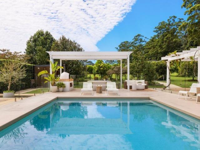 Cottage for sale in Tamborine Mountain, Queensland