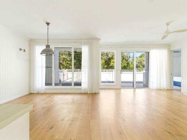 Office for rent in Kings Creek, Queensland