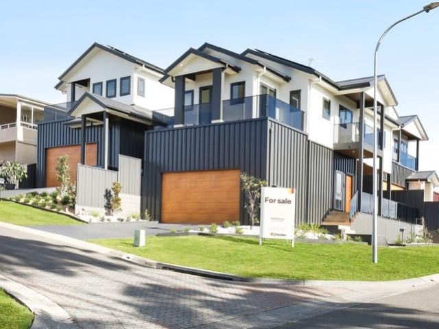 Townhouse for sale in Flinders, New South Wales
