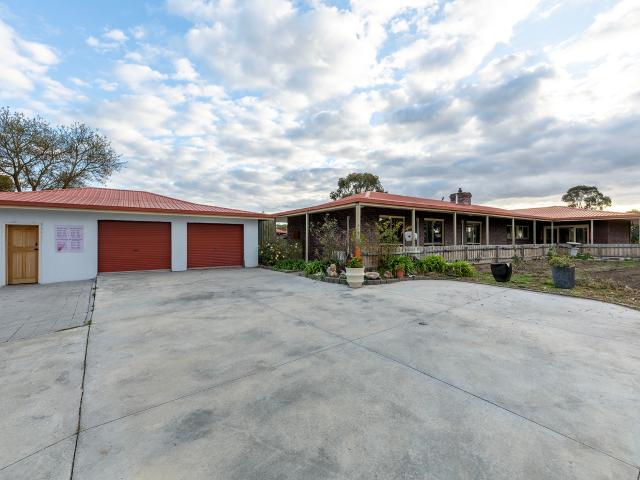 House for sale in Horsham, Victoria