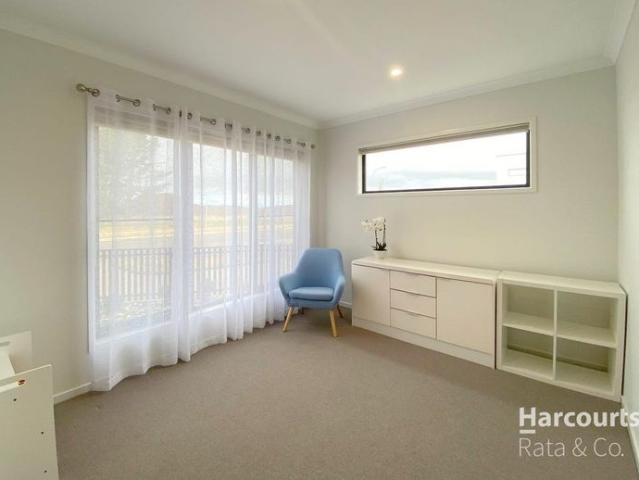 Townhouse for rent in Camerons Creek, Victoria