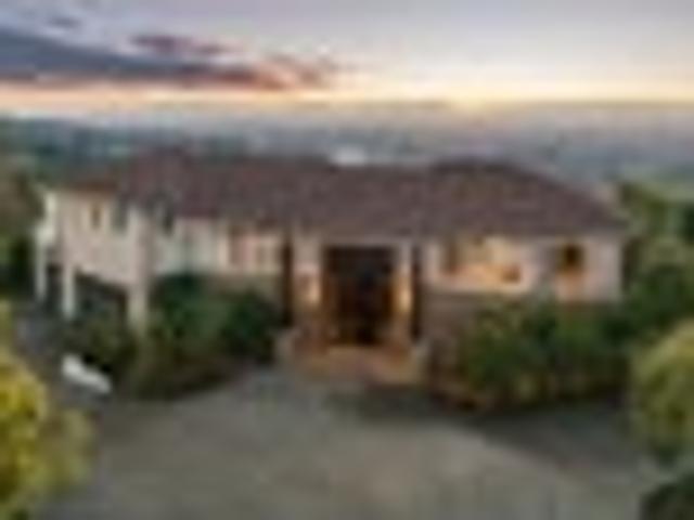 House for sale in Chaslands, Canterbury