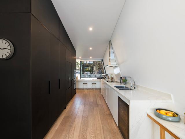 House for sale in Lower North Shore, Sydney