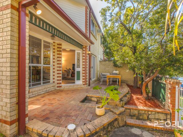 Townhouse for sale in Toombul, Queensland