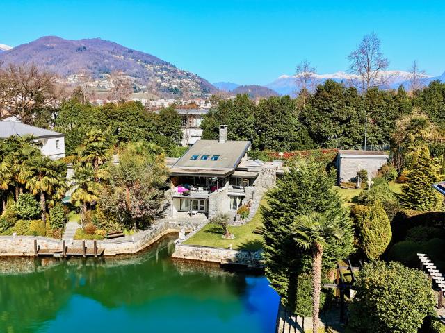 Einfamilienhaus kaufen in Caslano, Tessin