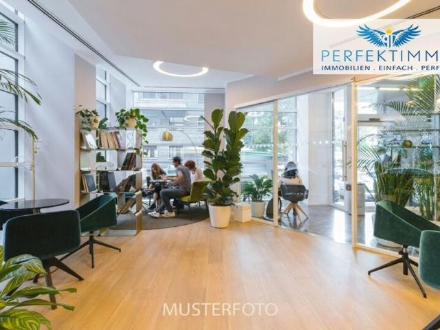 Büro kaufen in Oberndorf in Tirol, Tirol