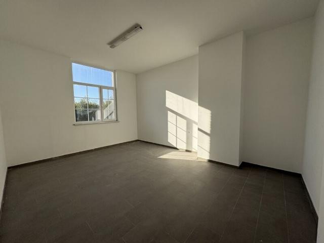 Büro mieten in Sollenau, Bezirk Wiener Neustadt