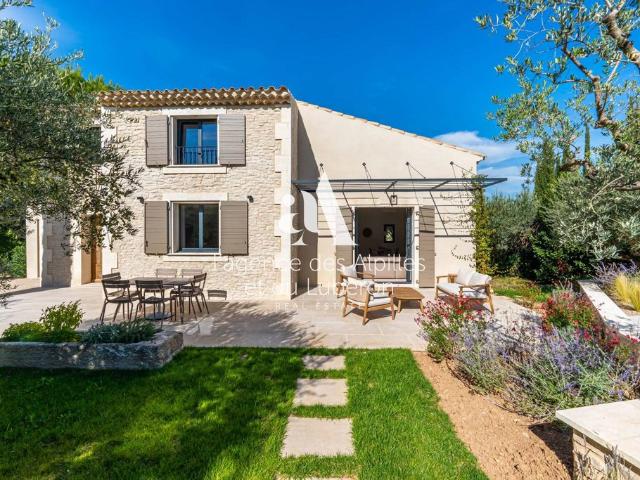 Maison location à Arles, Eygalières