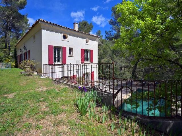 Maison vente à Aix-en-Provence, Saint-marc-jaumegarde