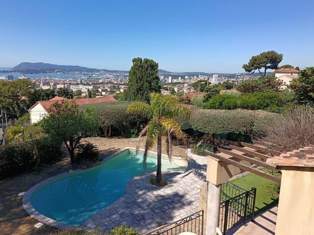 Maison location à Arrondissement de Toulon, Toulon
