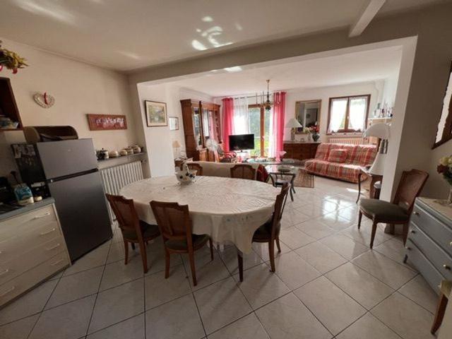 Maison vente à Saint-Germain-en-Laye, Carrières-sur-seine