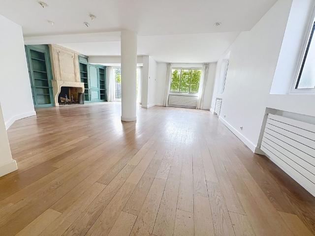 Maison vente à Garches, Hauts-de-Seine