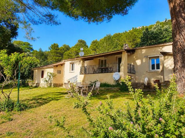 Maison vente à Arrondissement de Toulon, Signes