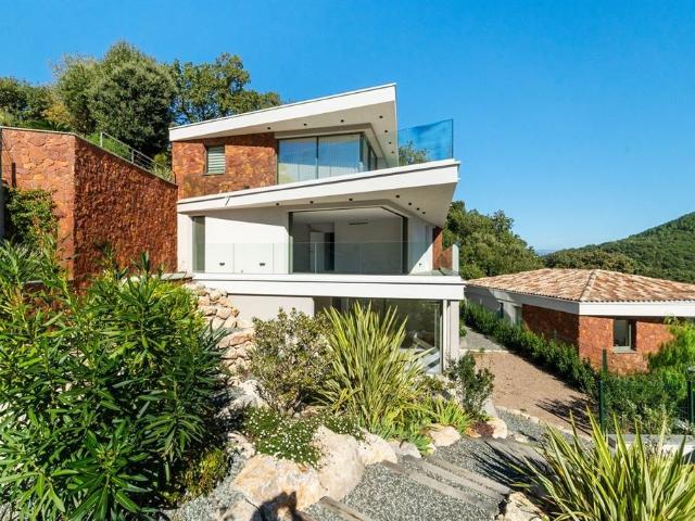 Appartement vente à Arrondissement de Draguignan, Les Adrets-de-l'estérel