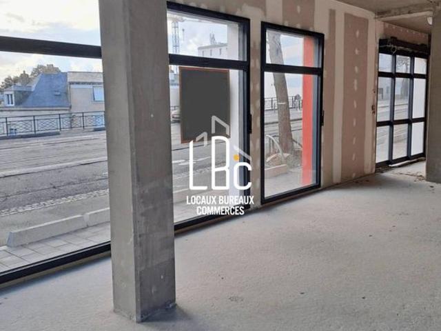Bureau vente à Nantes