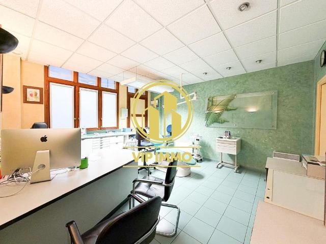 Bureau vente à Lille