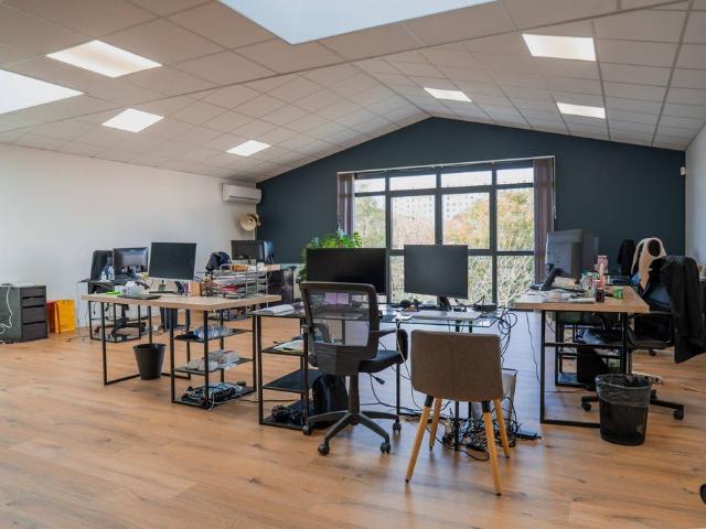 Bureau vente à Bordeaux, Cenon