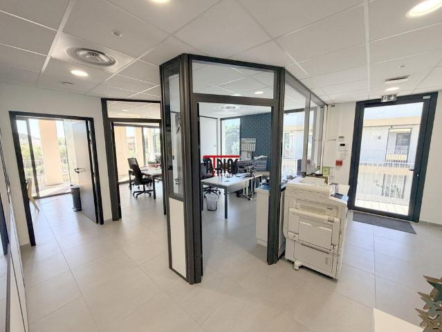 Bureau location à Arrondissement de Toulon, La Crau