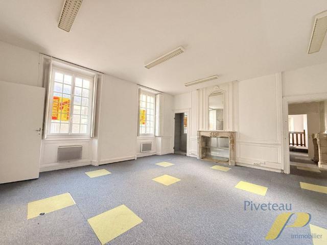 Bureau vente à Nantes
