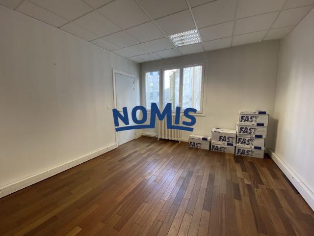 Bureau vente à Nantes