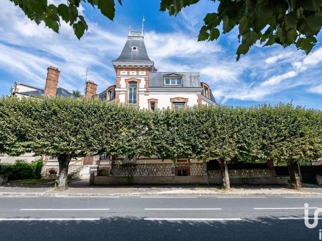 Bureau vente à Fontainebleau, Seine-et-Marne