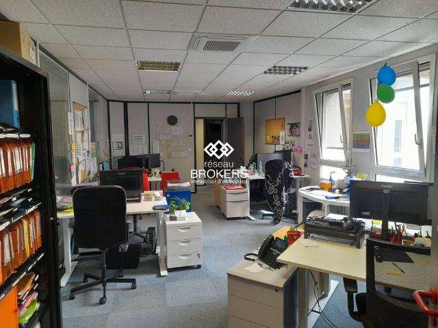 Bureau vente à Orléans