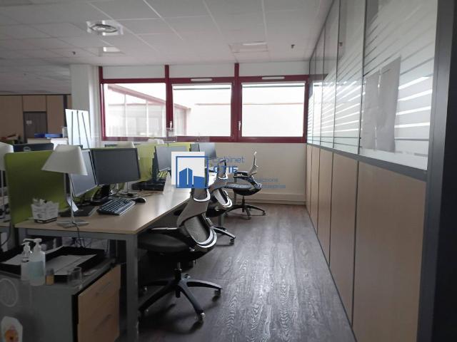 Bureau vente à Angers