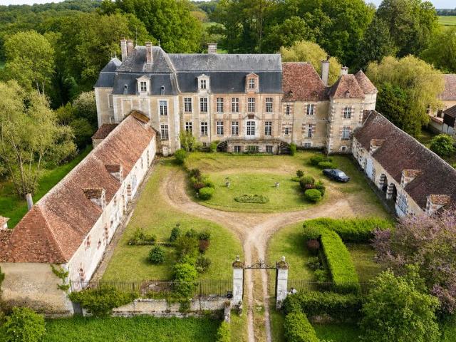 Château vente à Auxerre, Lalande
