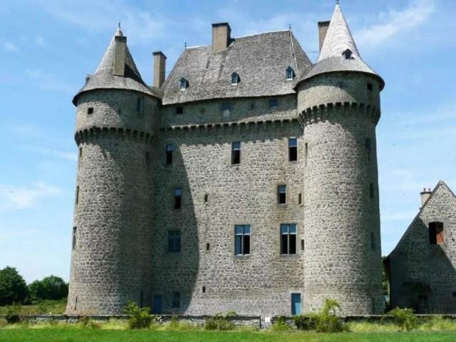 Château vente à Guéret
