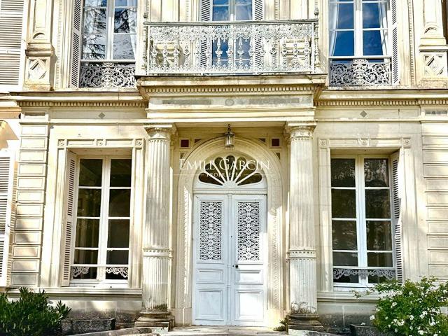 Château vente à La Flèche, Château-du-loir