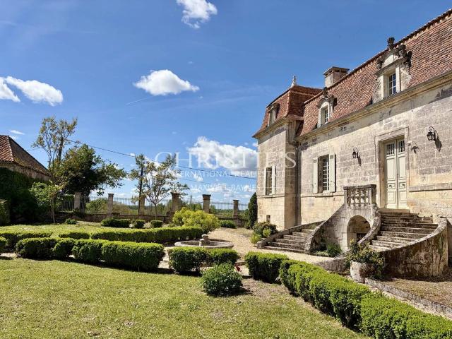 Château vente à Nontron, Brantôme