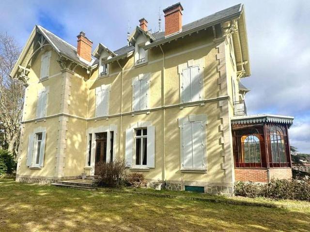 Château vente à Saint-Étienne, Saint-julien-molin-molette