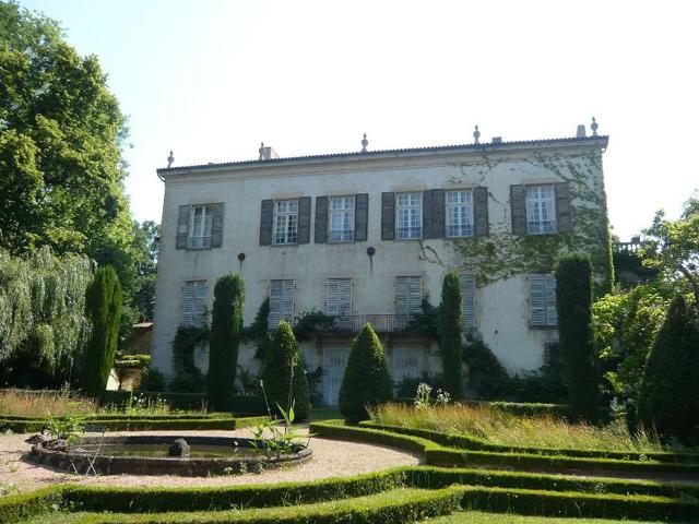 Château vente à Thiers