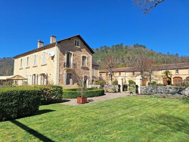 Château vente à Villeneuve-sur-Lot, Saint-front-sur-lémance