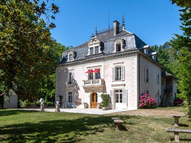 Château vente à Chambéry, Bourdeau